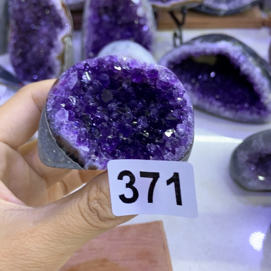 四****未镶嵌大型摆件（非配饰）紫晶