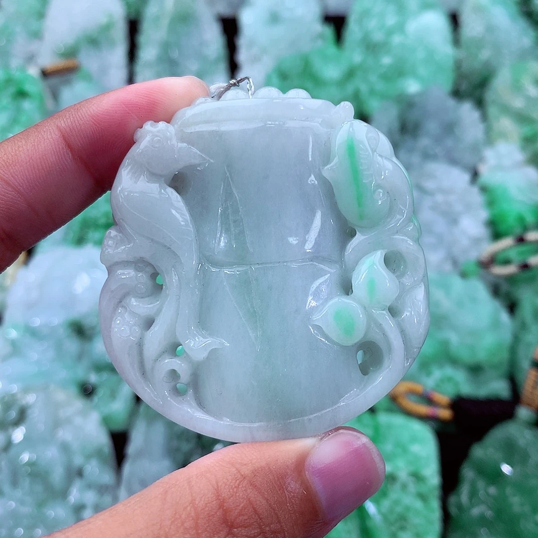 翡翠未镶嵌吊坠(不含链)