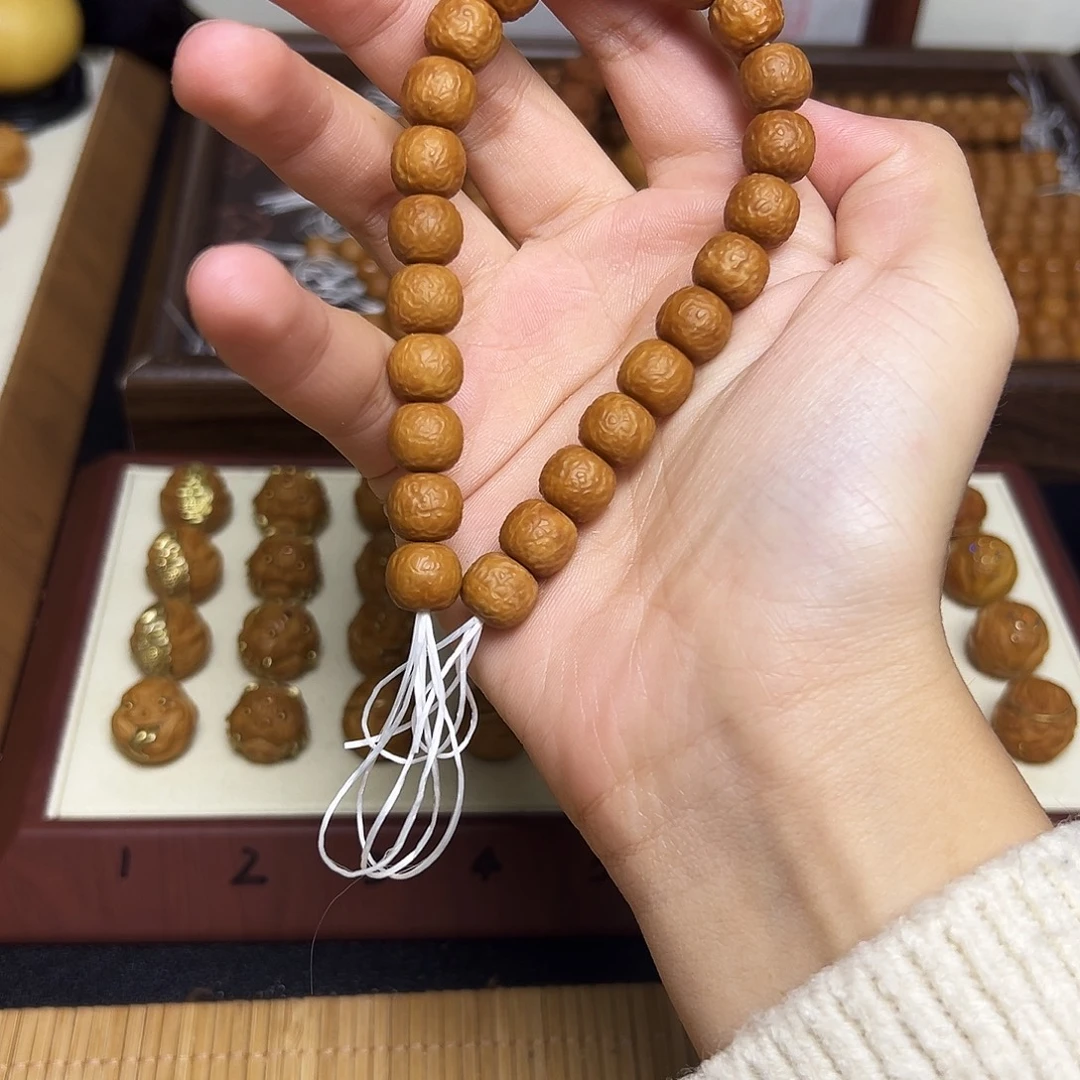 猴头核桃吊坠全品纯手工波澜