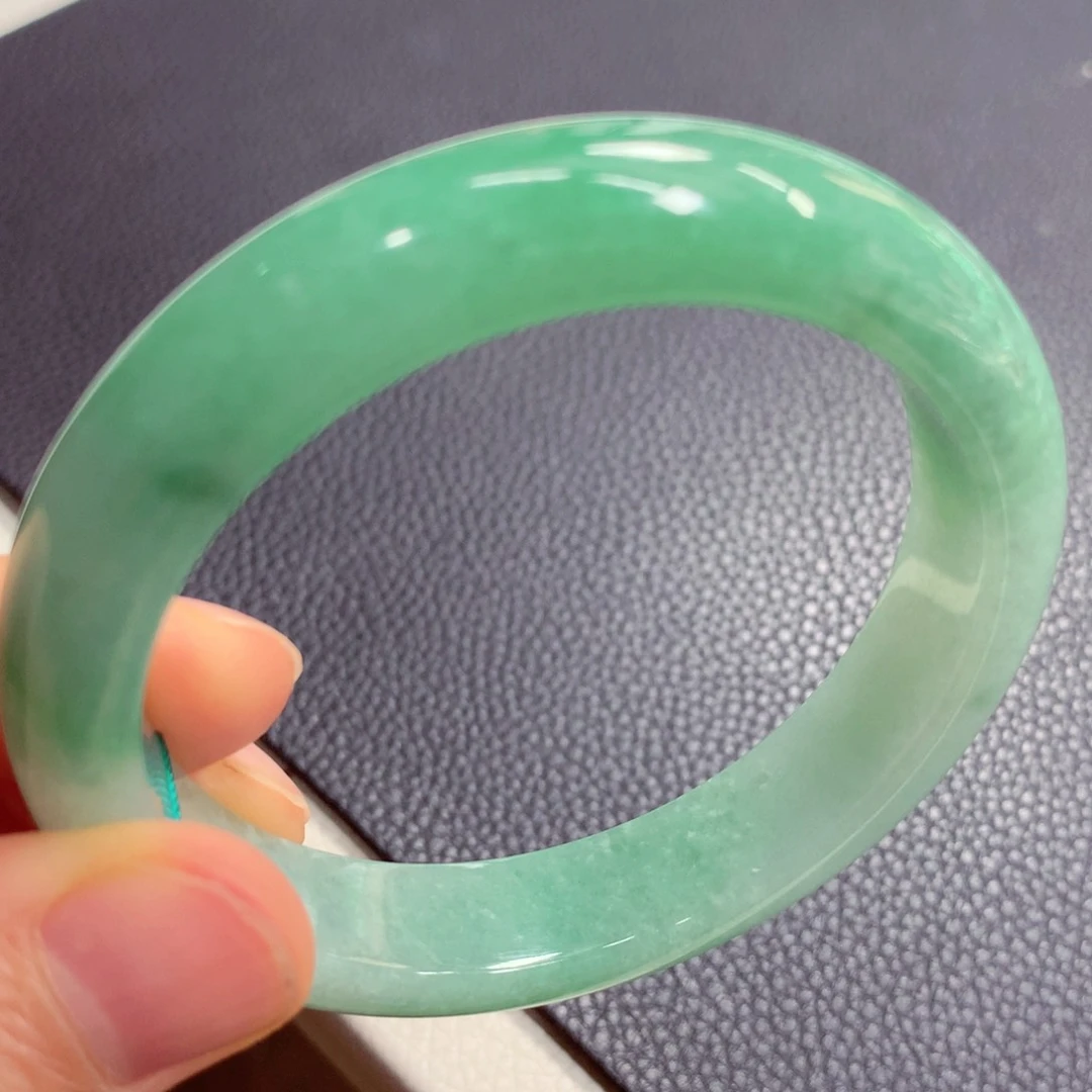 未镶嵌手镯翡翠翡翠