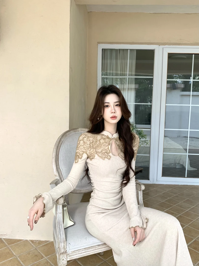 木子李的李【杏纱凝香】新中式长袖立领刺绣抽褶针织裙修身鱼尾长裙