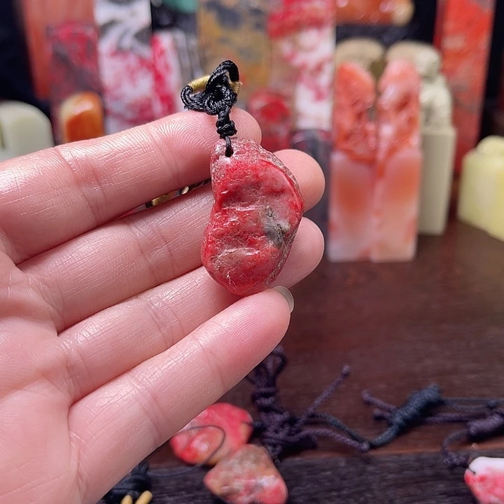 鸡血石偏远满百包邮