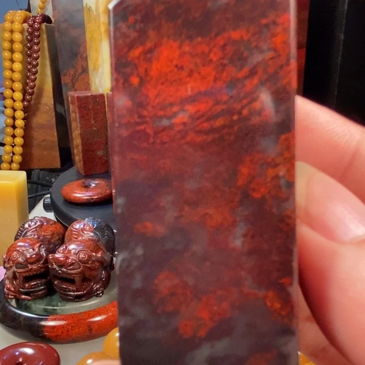 玉桂林鸡血红印章