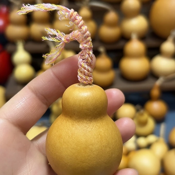 云朵梨葫芦娃手把件