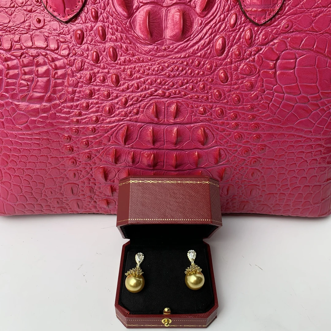 4372【香港联邦】金色气质优雅女士耳环