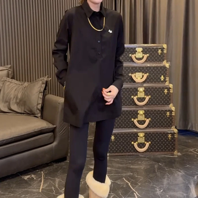 大码设计感刺绣中长款正肩长袖衬衫女2026年早春新款百搭显瘦衬衣