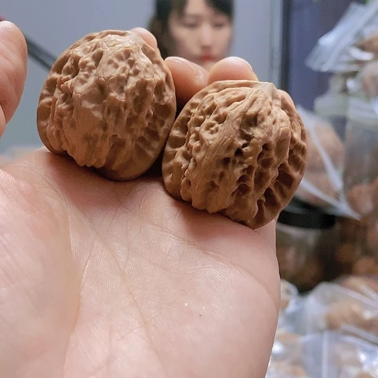 【闪购商品】把件文玩核桃36野狼蜡皮