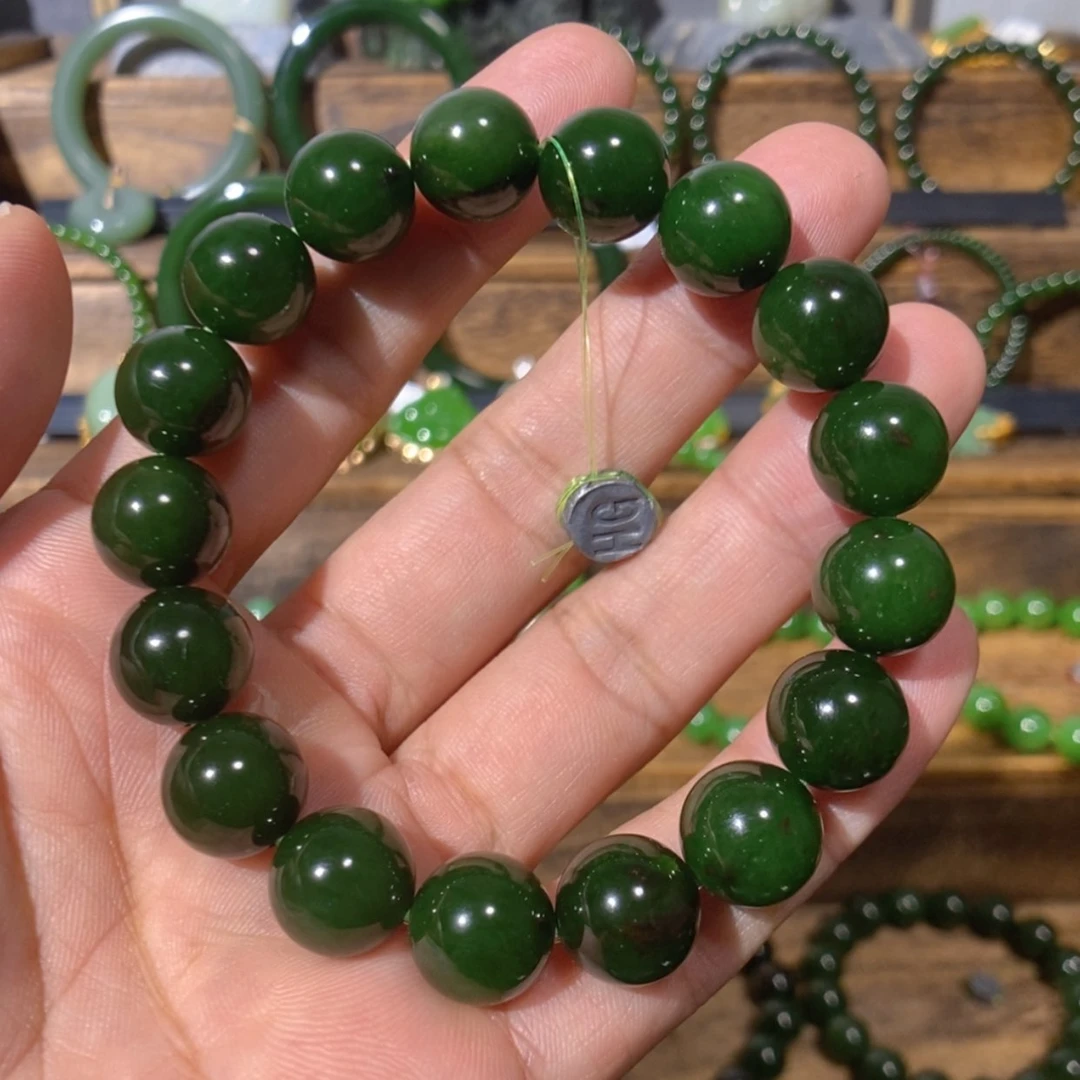 【闪购商品】吊坠(不含链)未镶嵌和田玉妮**r俄七菠菜绿手串12