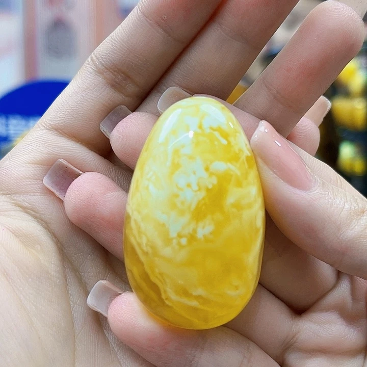 蜜蜡未镶嵌裸石吊坠