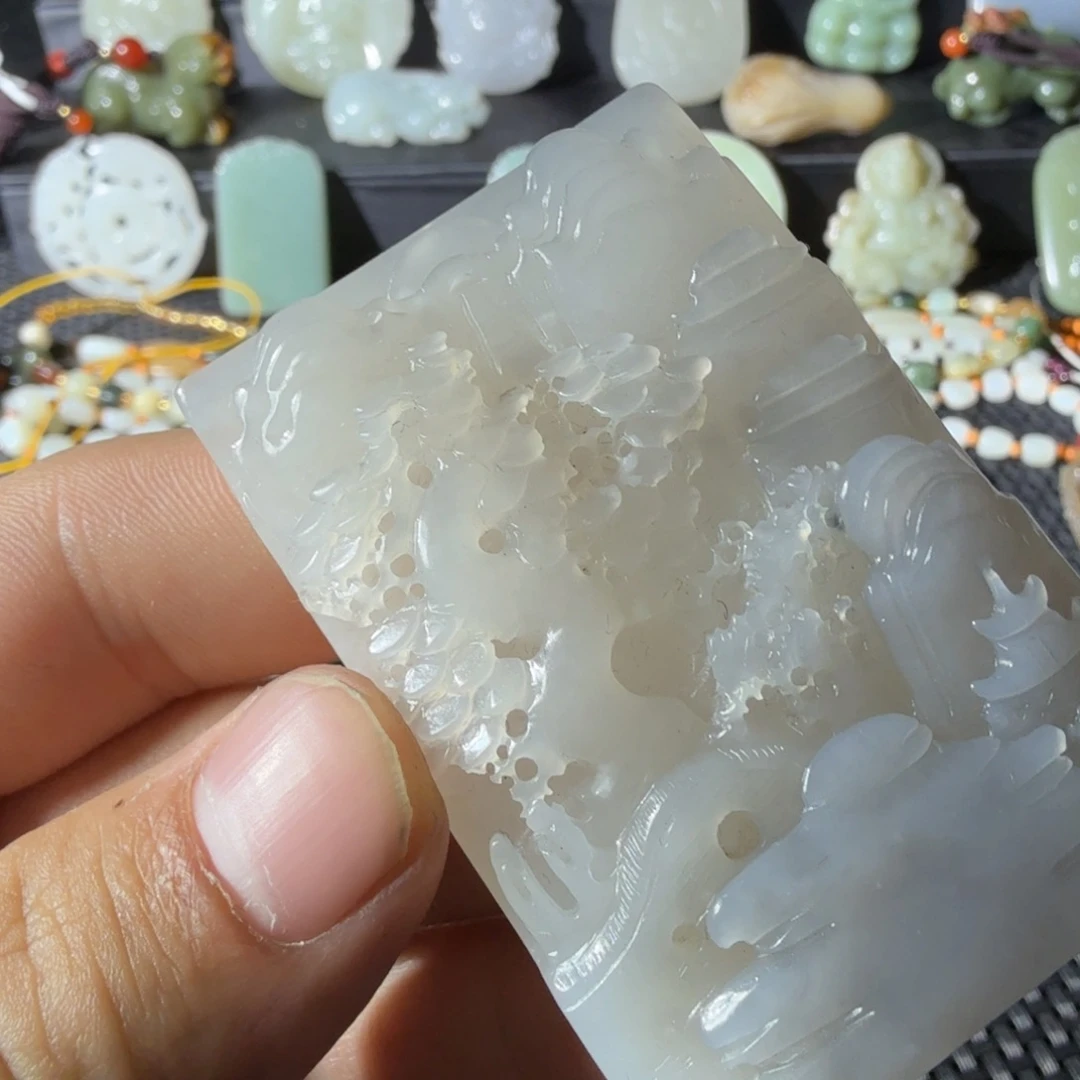 时***艺和田玉未镶嵌颈饰