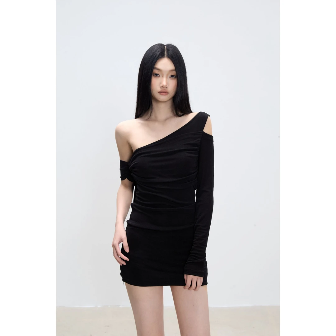 withmin【现货 】凉皮 日落原野辣妹斜肩飘带收腰包臀连衣裙2523632