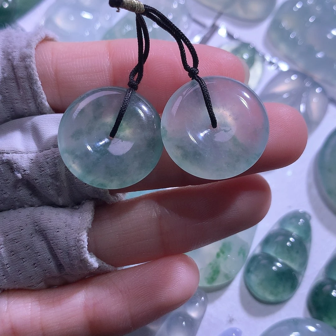 颈饰未镶嵌翡翠一对
