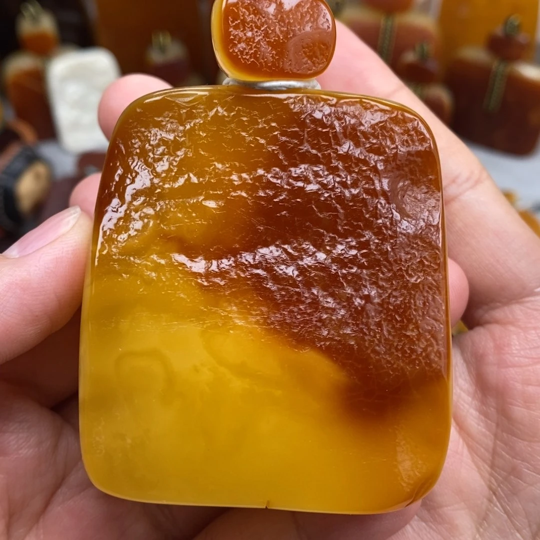 未镶嵌吊坠(赠链)琥珀