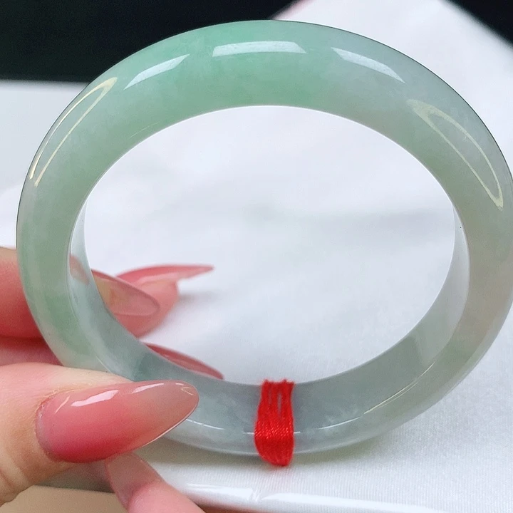 翡翠手镯未镶嵌天然翡翠5206