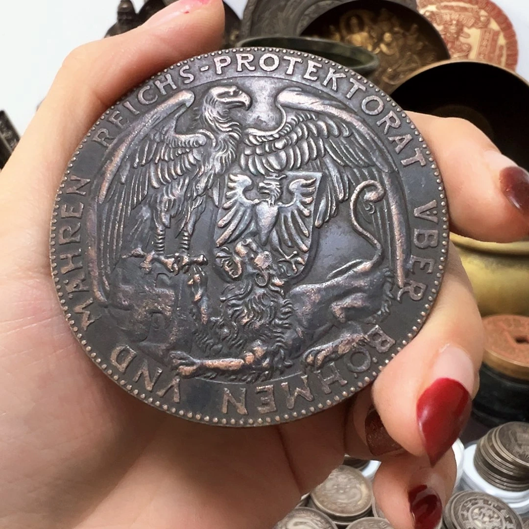 金属复古风格摆件