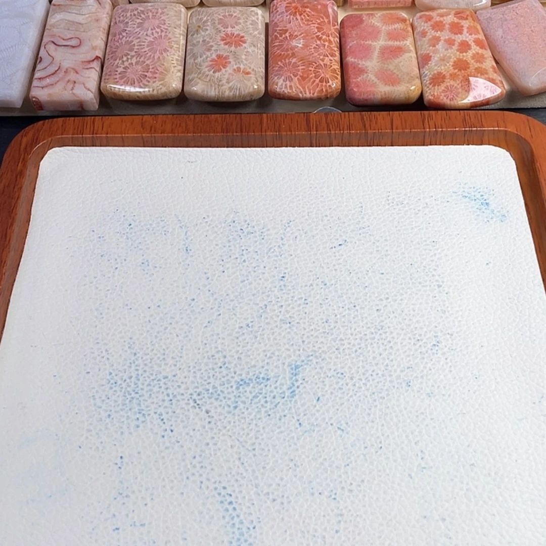 【闪购商品】硅化玉吊坠(赠链)未镶嵌懒*