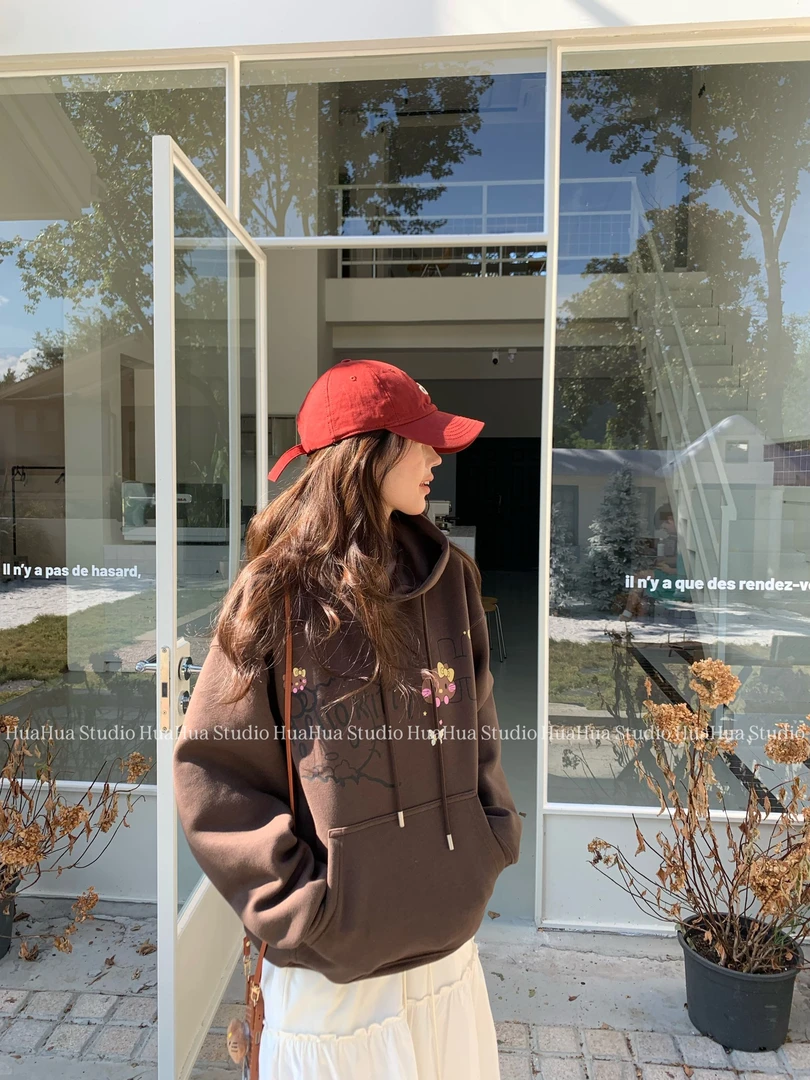 【花花】黑皮Kitty~韩版卡通Kitty印花图案宽松显瘦连帽卫衣