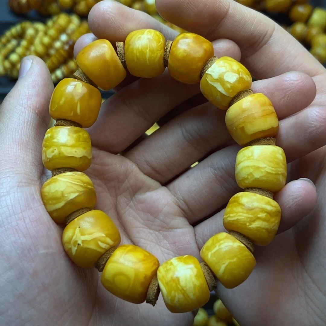 蜜蜡未镶嵌珠宝奇石