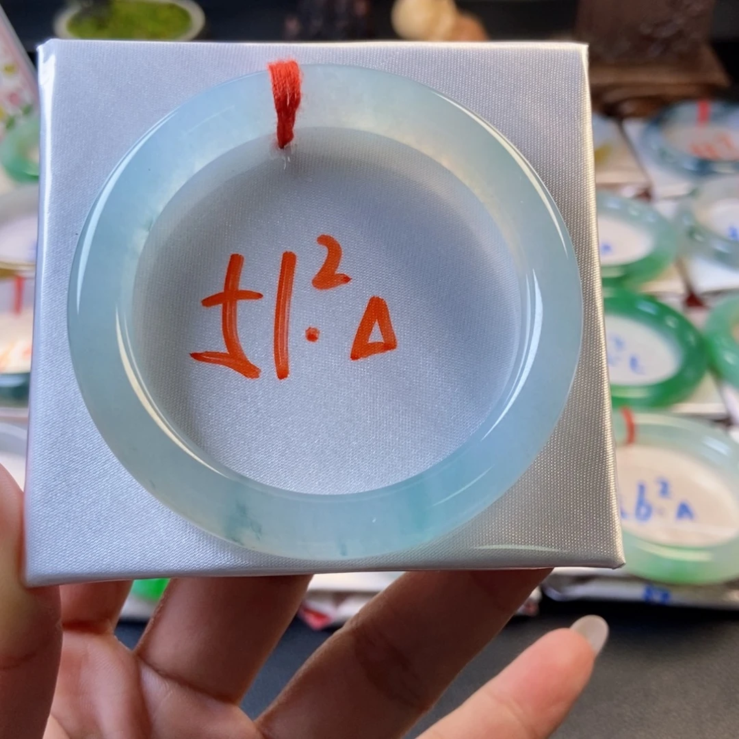 翡翠未镶嵌手镯21冰透圆条