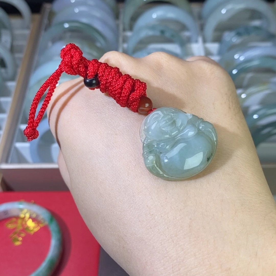 颈饰未镶嵌翡翠好