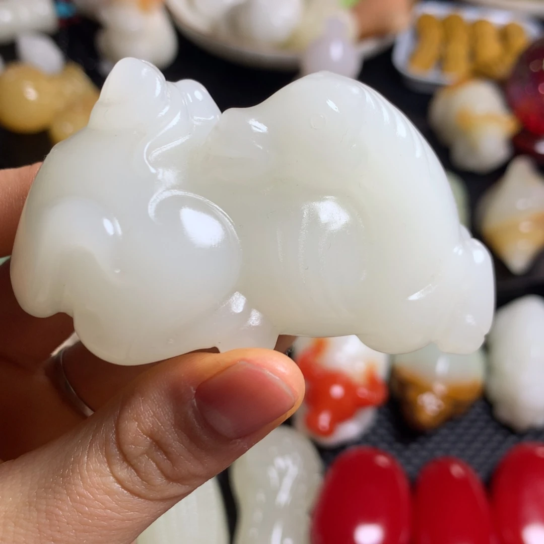 新疆戈壁石五彩石