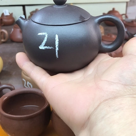 茶壶紫砂天青泥西施220豪生左右