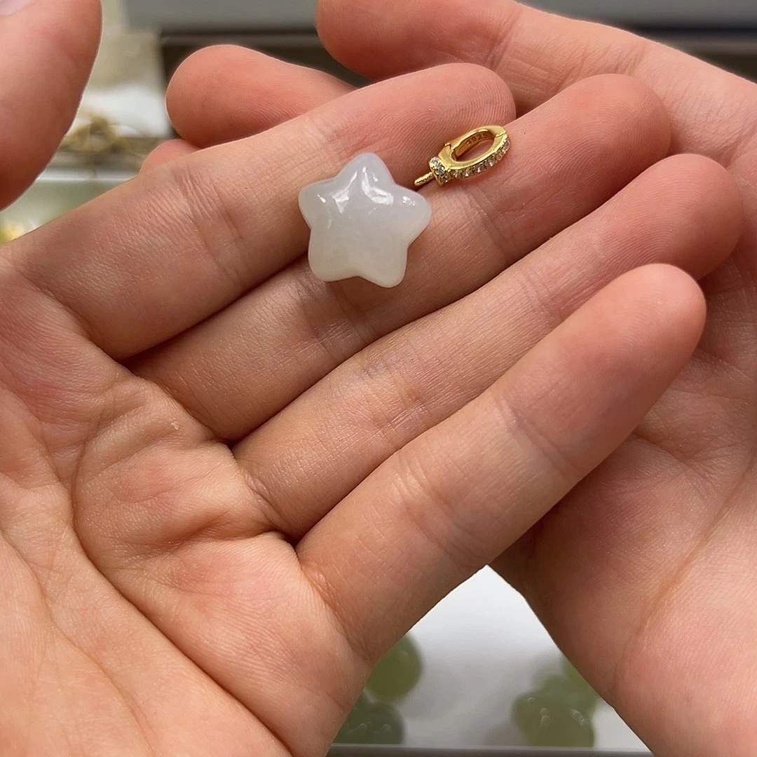 颈饰银S925镶嵌和田玉时**画