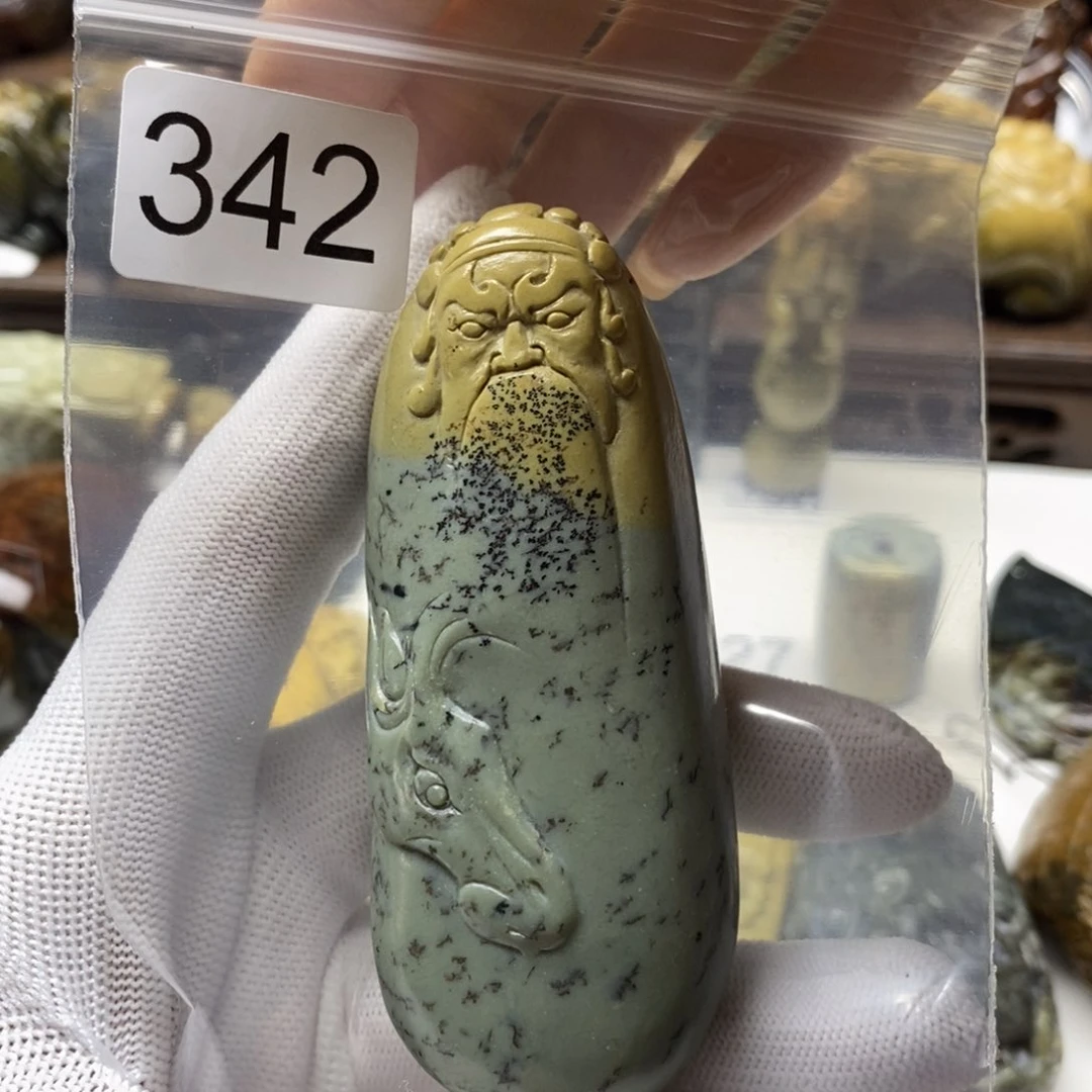 未镶嵌岫岩河磨玉（透闪石质玉）把件小*乐