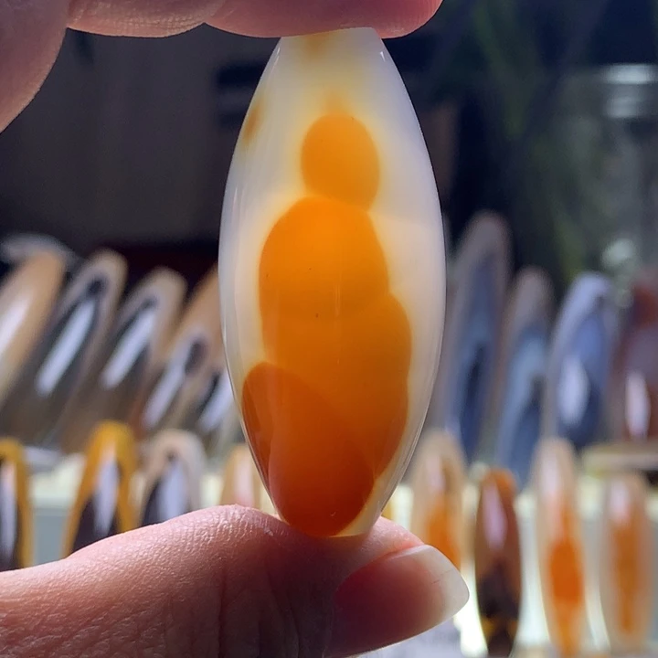 玛瑙/玉髓颈饰未镶嵌4