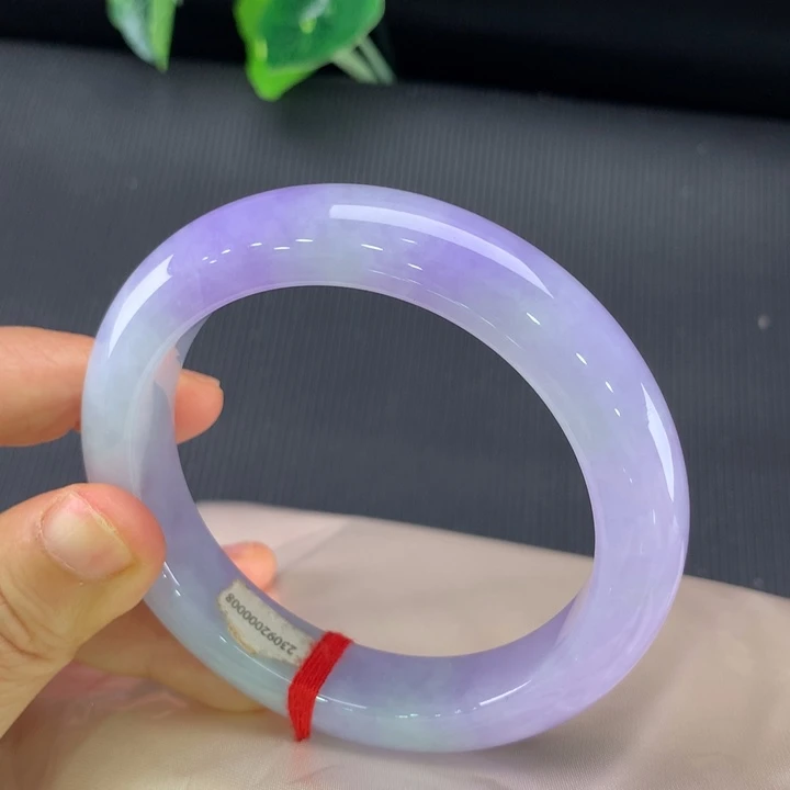 翡翠手镯未镶嵌正圈56