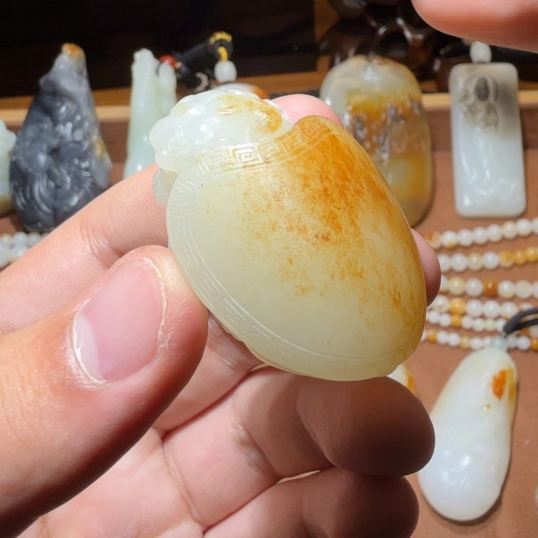 和田玉未镶嵌挂件