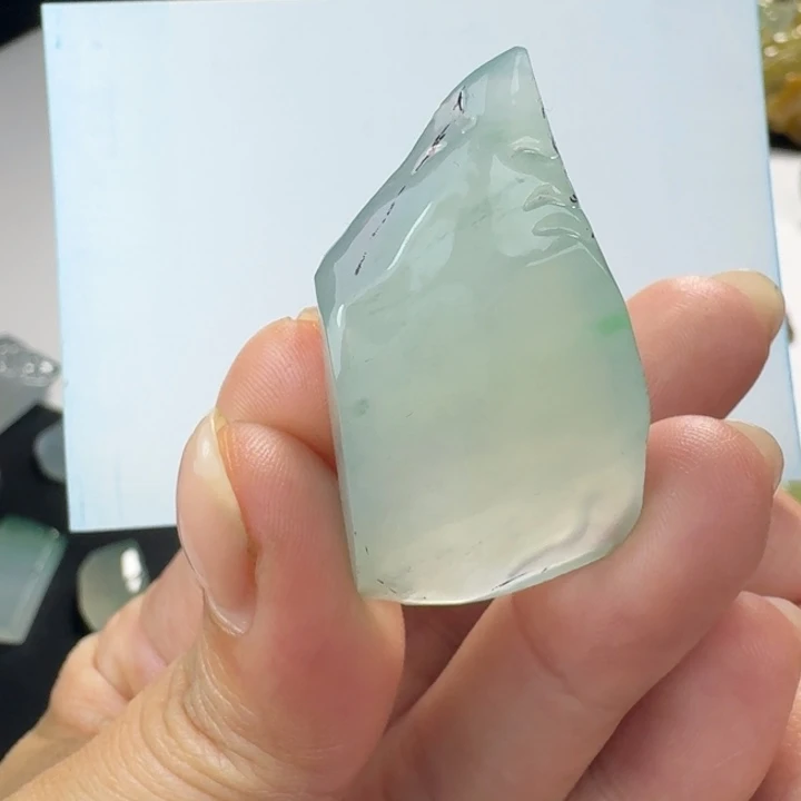 定制翡翠未镶嵌翡翠
