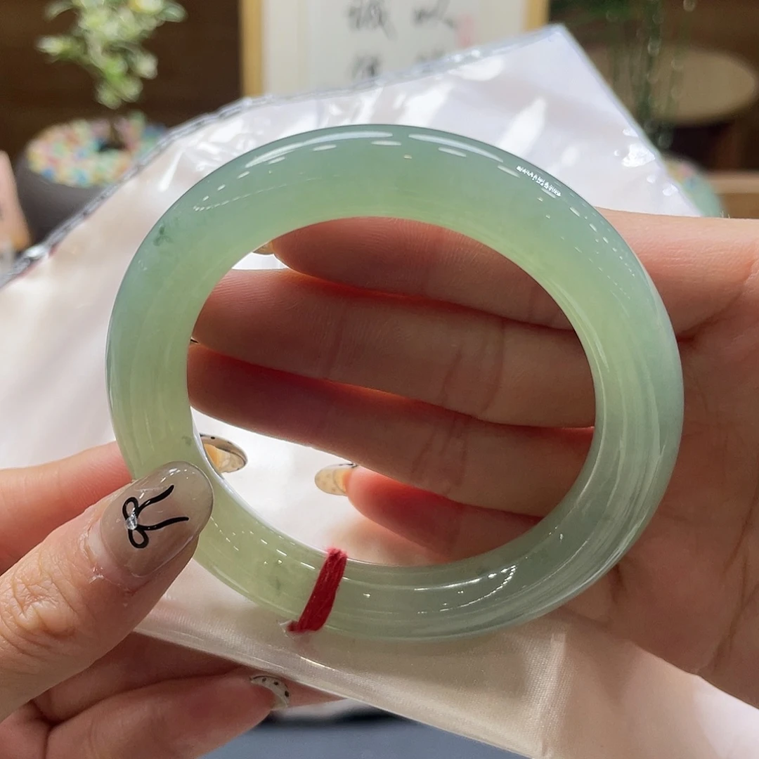 翡翠未镶嵌手镯49 号