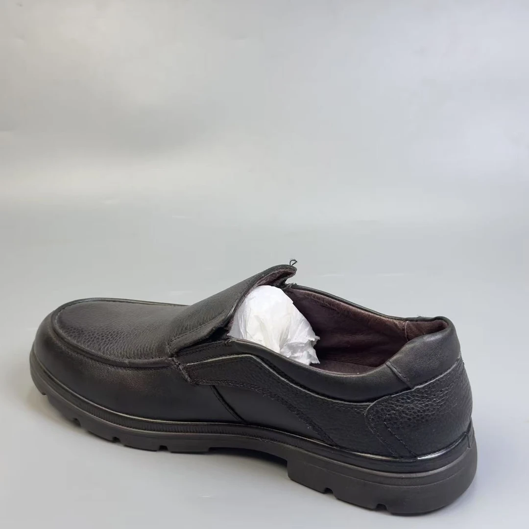 052时尚百搭休闲透气男鞋