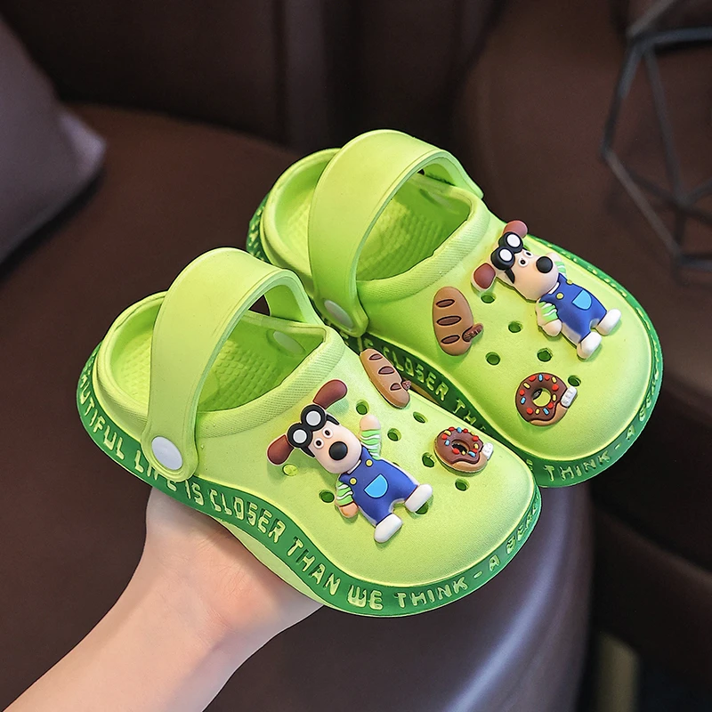 洞洞鞋2025新款可爱夏季男童外穿包头防撞防滑中小童女宝凉拖鞋