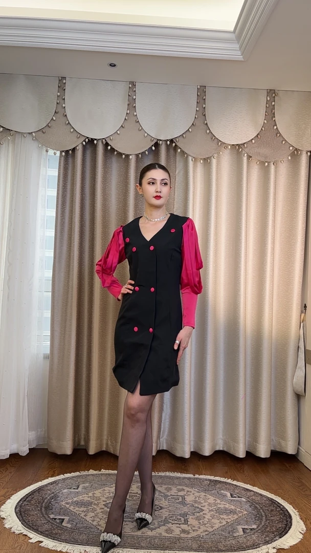 个性立体花苞袖双排扣V领连衣裙玫红撞色拼接修身西装泡泡袖短裙