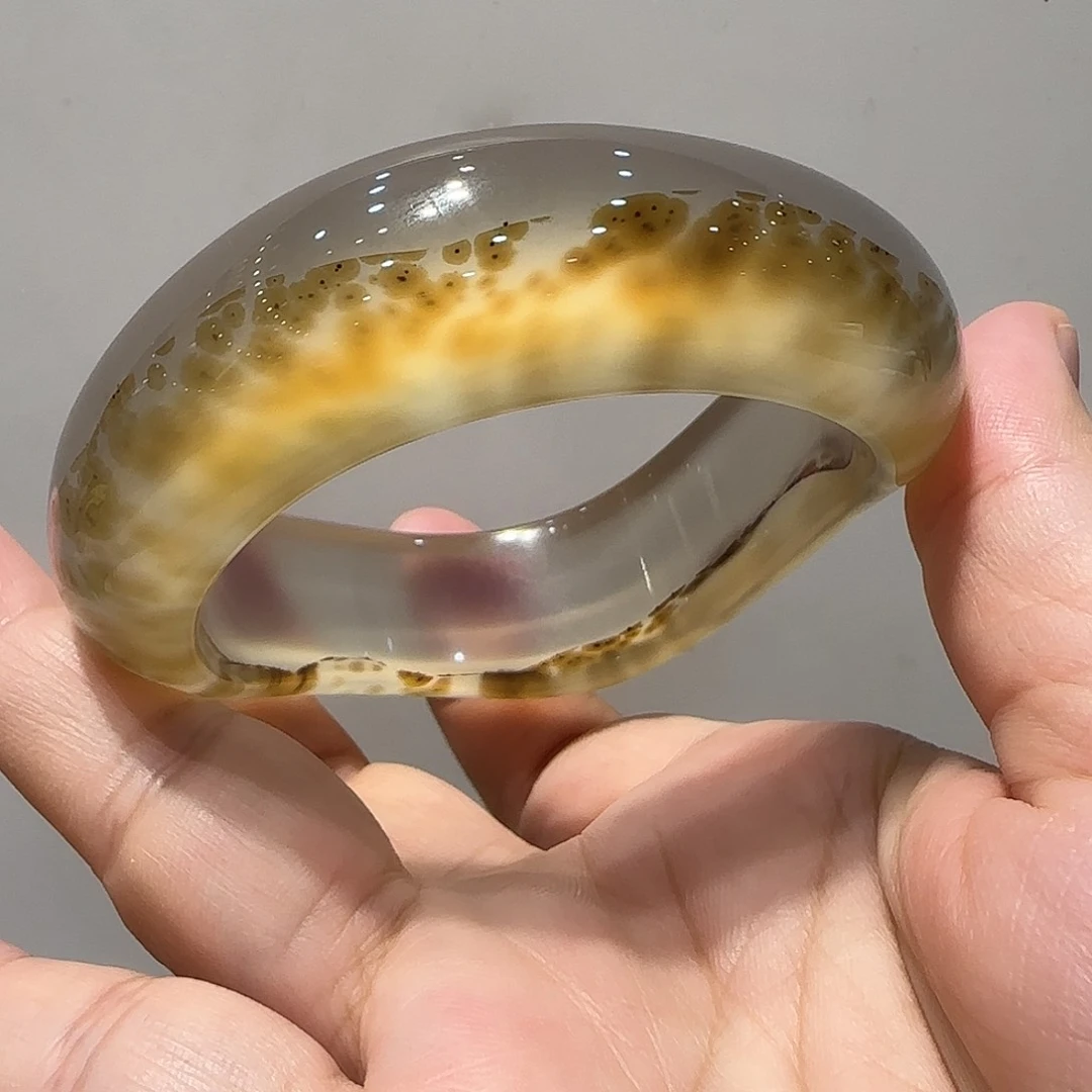 神***猪玛瑙/玉髓手镯未镶嵌