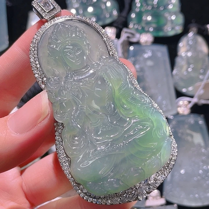 翡翠颈饰未镶嵌73，