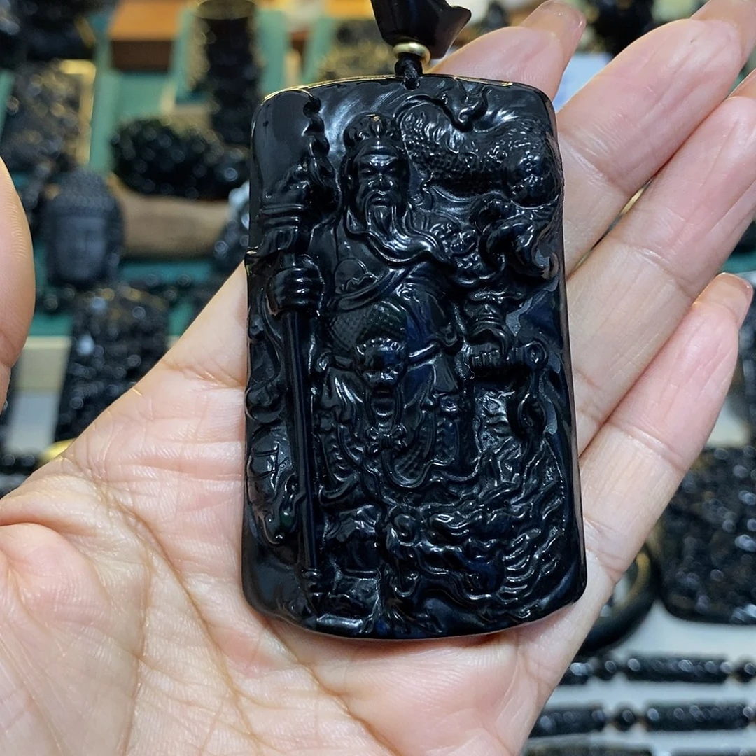 二***烤未镶嵌蛇纹石玉颈饰