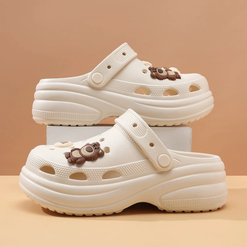 厚底洞洞鞋女款2025夏季新款防滑踩屎感拖鞋时尚外穿网红松糕凉鞋