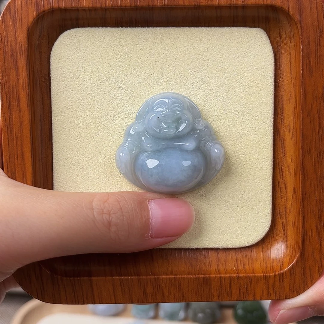 翡翠未镶嵌颈饰佛公