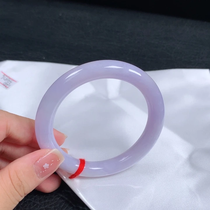 未镶嵌手镯（圆镯）翡翠