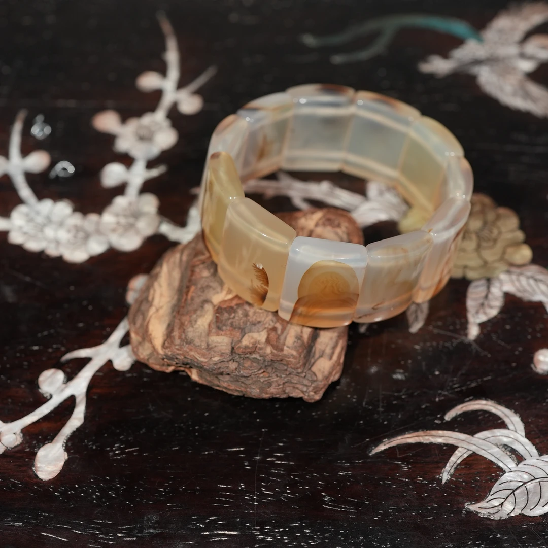 1.12香港王老板-玛瑙手链6n347