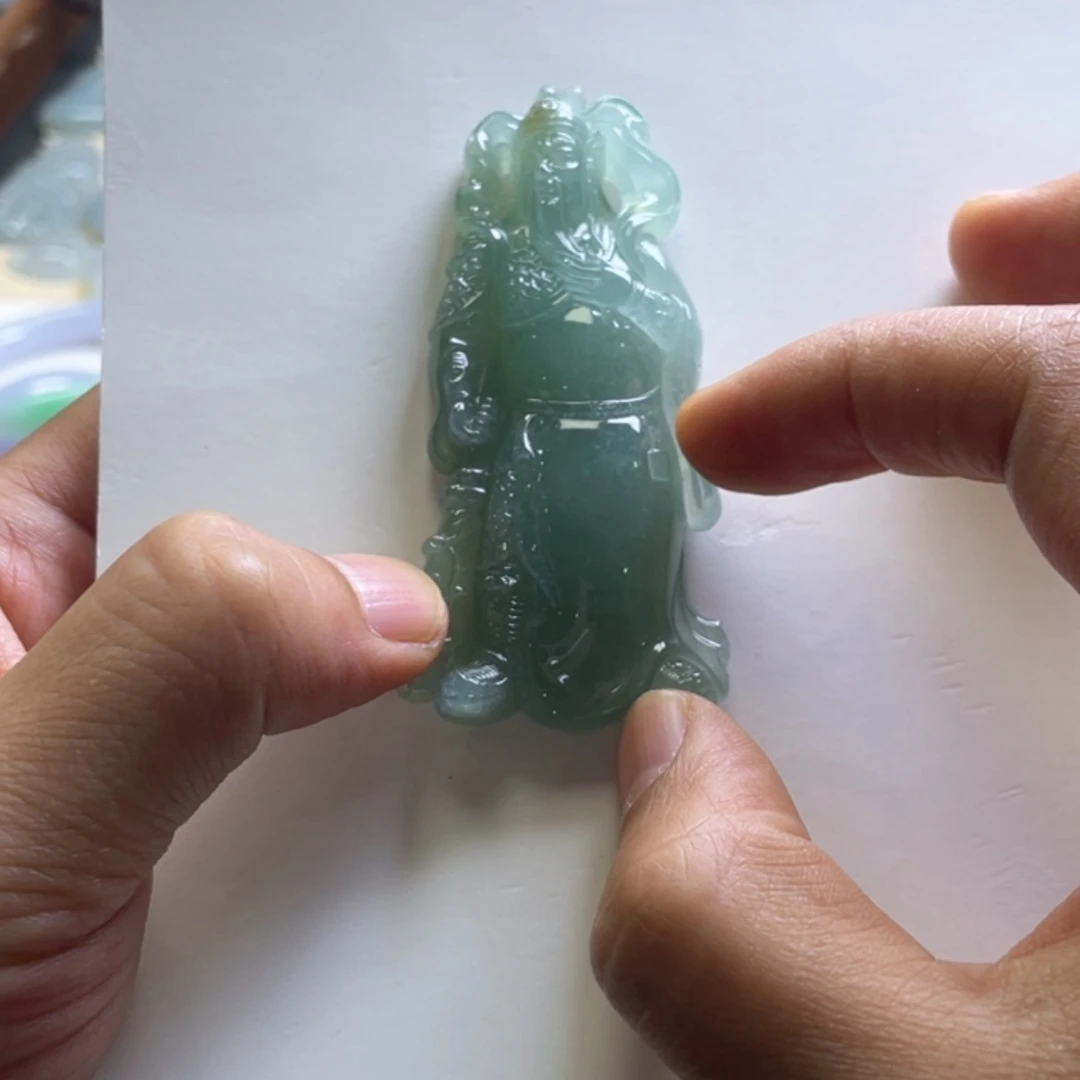 【闪购商品】翡翠未镶嵌颈饰高冰湖水绿大关公