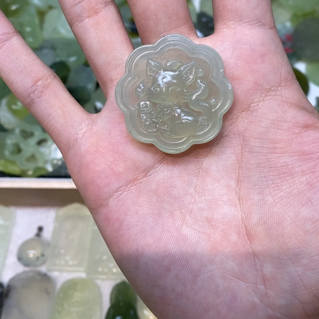 岫玉未镶嵌吊坠(不含链)