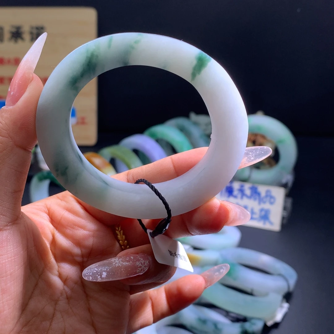 定制翡翠未镶嵌贵妃