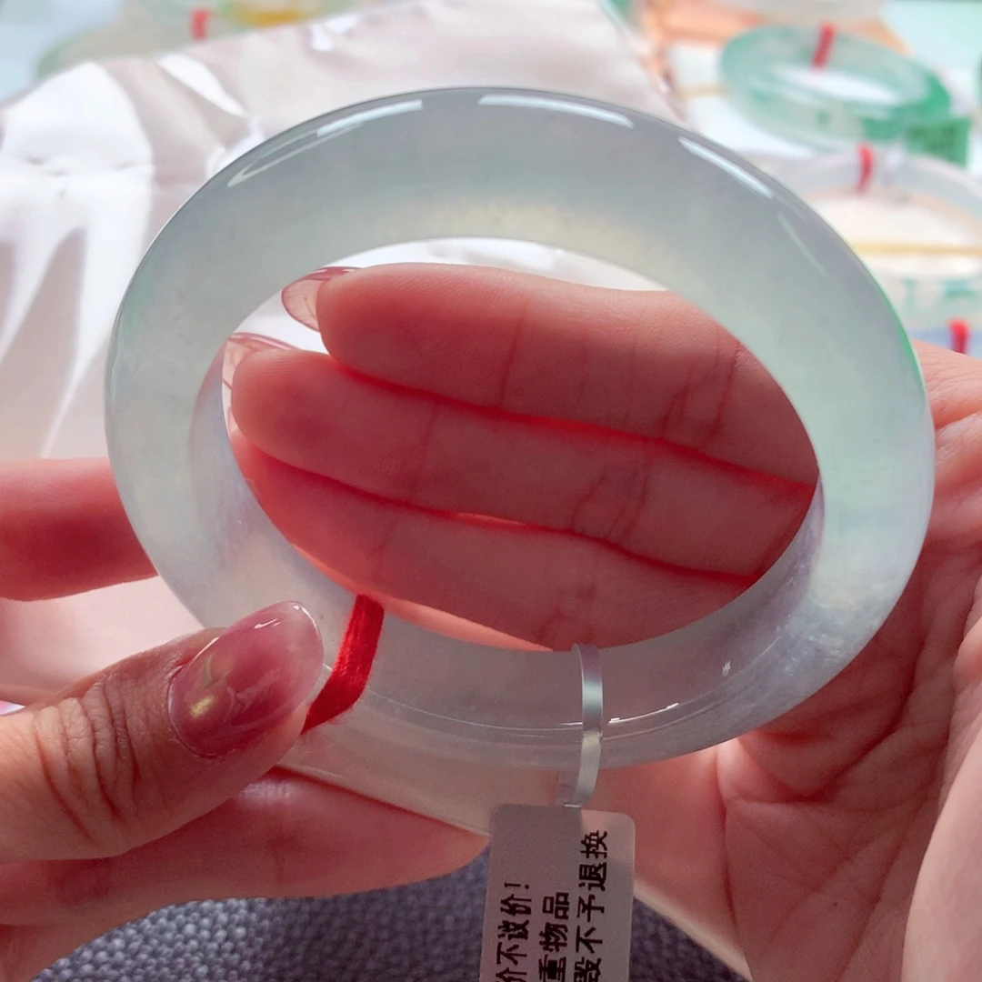 翡翠未镶嵌手镯55.4 炸光种水毕业 灵