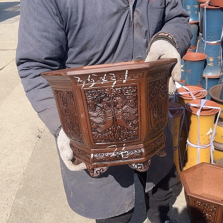 紫砂紫砂花盆和小