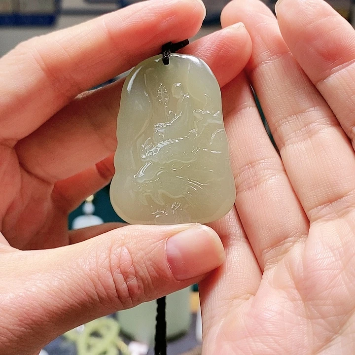 【闪购商品】颈饰未镶嵌和田玉