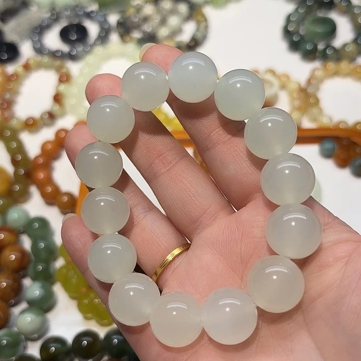 昭***愿蛇纹石玉未镶嵌手串